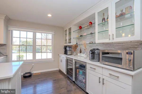 $989,900 | 6 Ruedeman Drive, Plainsboro, NJ 08536