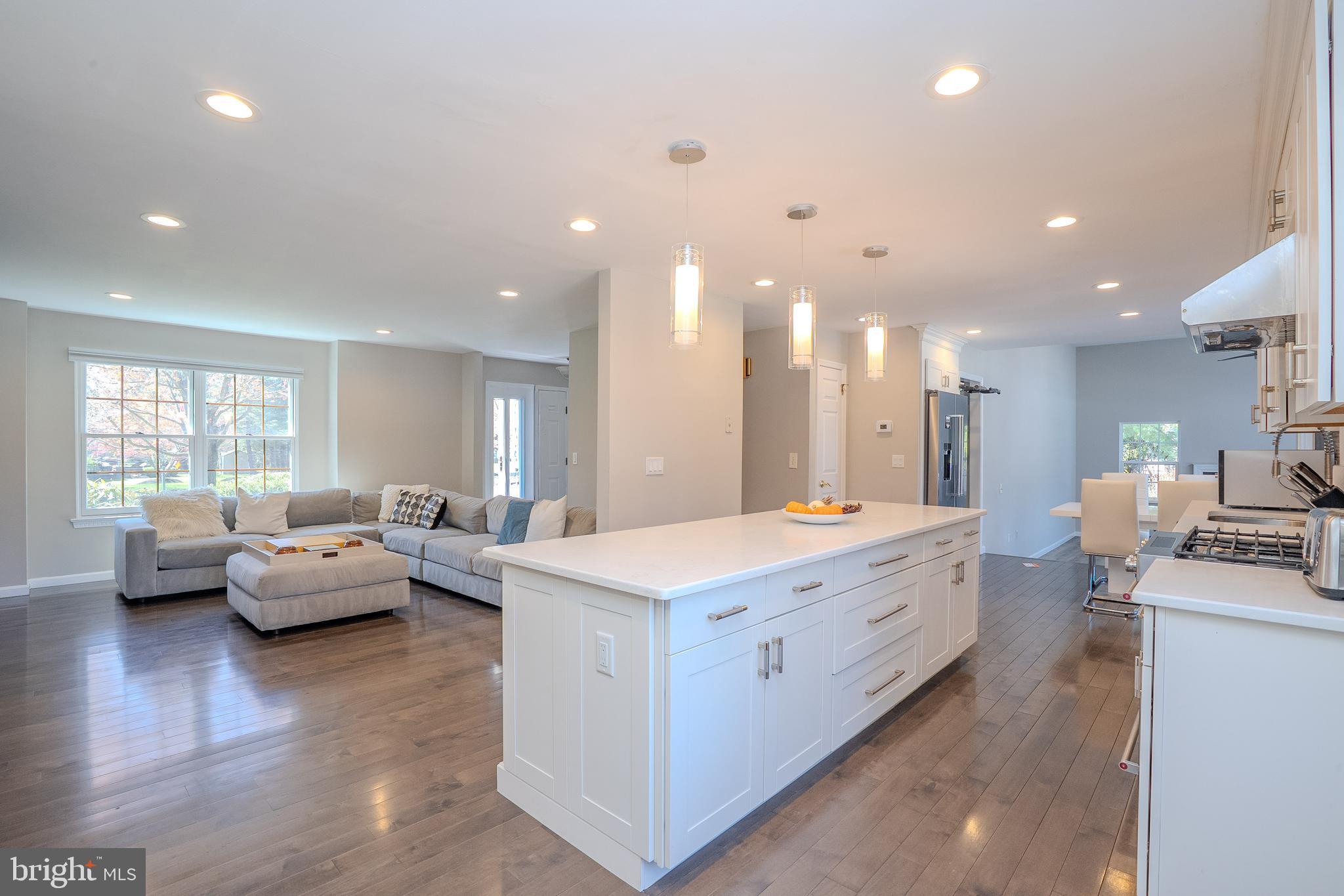 6 Ruedeman Drive Plainsboro, NJ 08536 - Photo 8 of 52