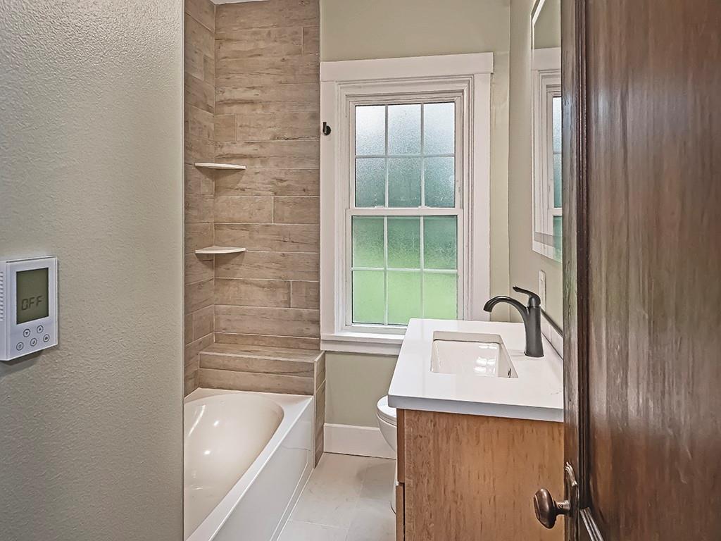 5519 Howe Street Pittsburgh, PA 15232 - Photo 18 of 26 Gallery Image 18