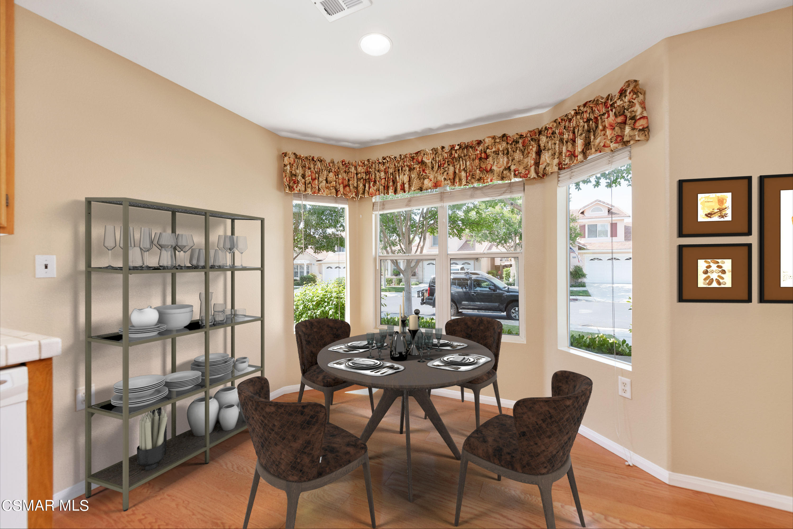 5658 Vinca Street Simi Valley, CA 93063 - Photo 17 of 44 Breakfast Nook