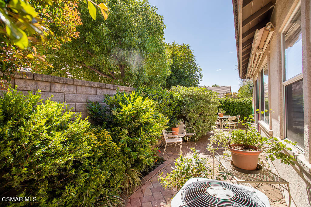 5658 Vinca Street Simi Valley, CA 93063 - Photo 4 of 44 Back Patio