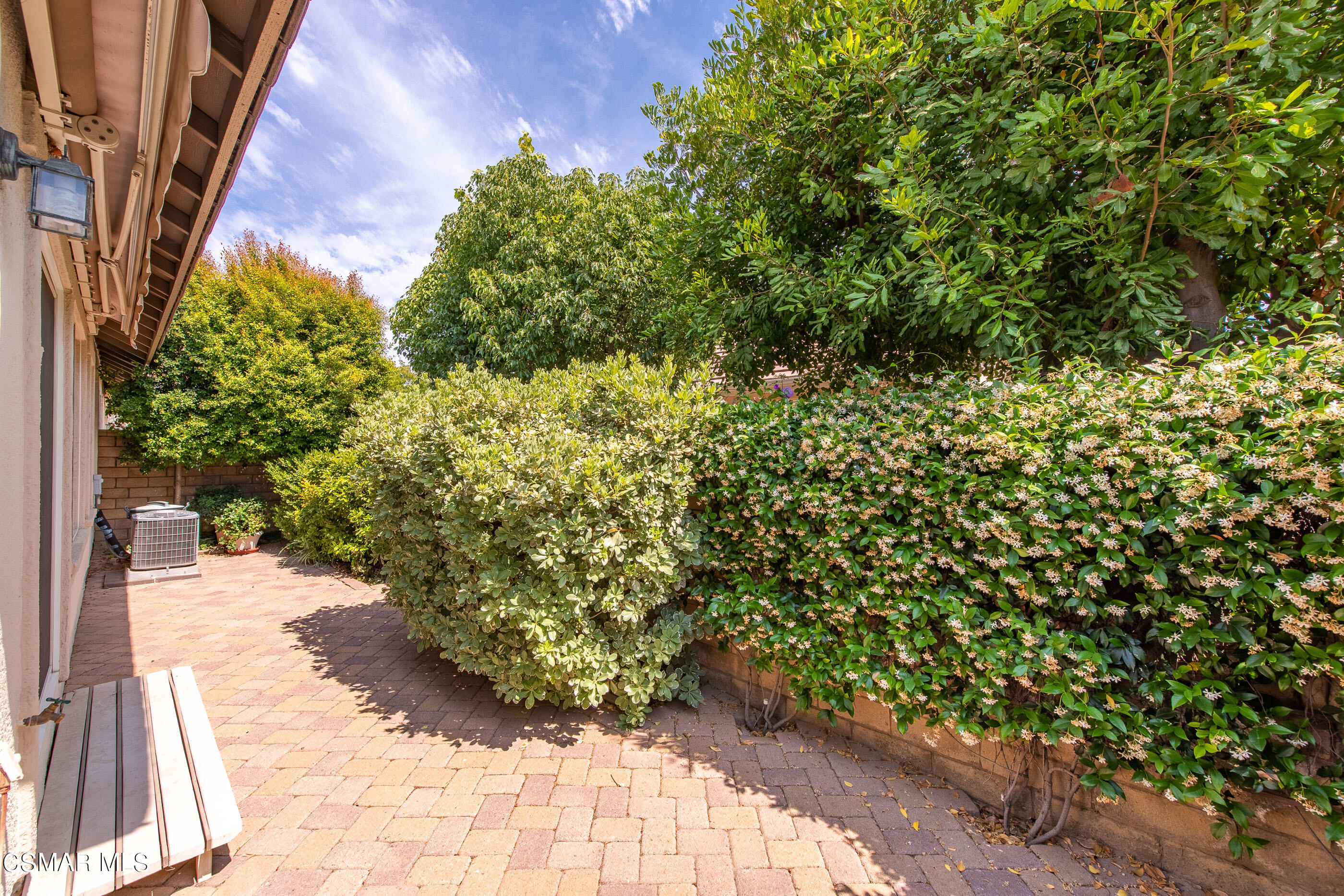 5658 Vinca Street Simi Valley, CA 93063 - Photo 34 of 44 Patio