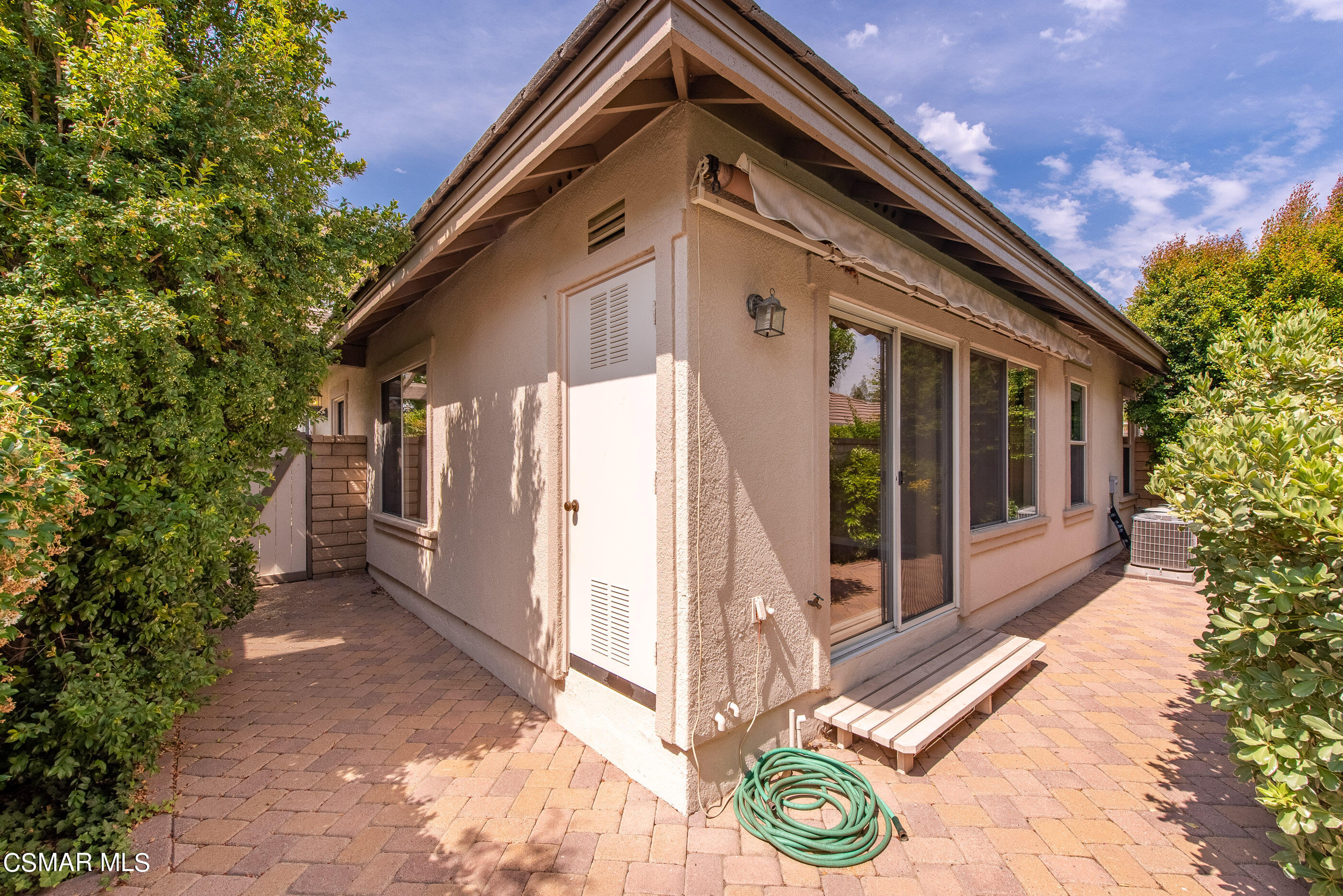 5658 Vinca Street Simi Valley, CA 93063 - Photo 35 of 44 Patio