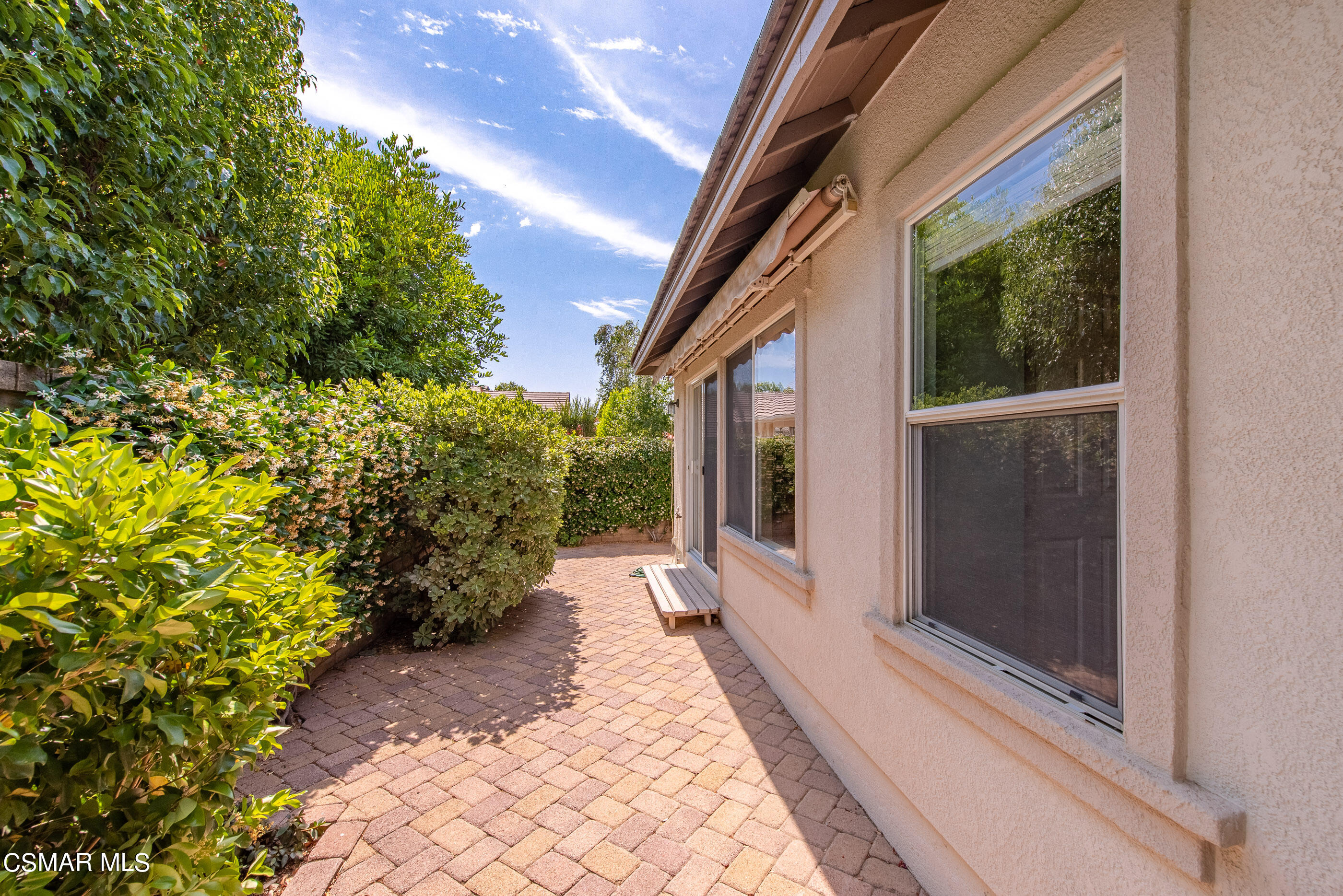 5658 Vinca Street Simi Valley, CA 93063 - Photo 36 of 44 Patio