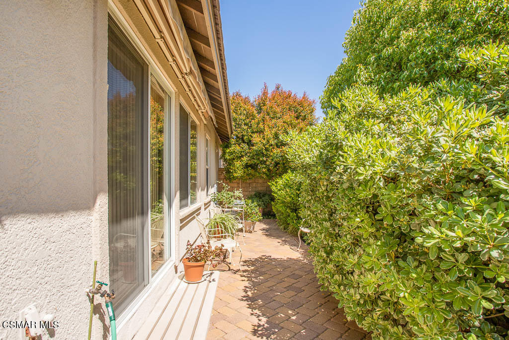 5658 Vinca Street Simi Valley, CA 93063 - Photo 6 of 44 Patio