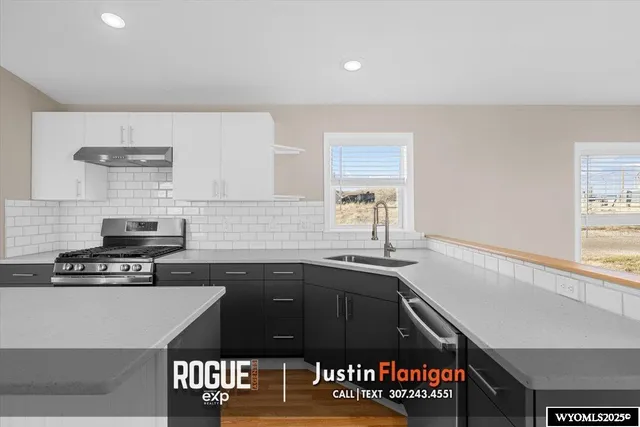 $189,000 | 5277 West Buick Street, Mills, WY 82604