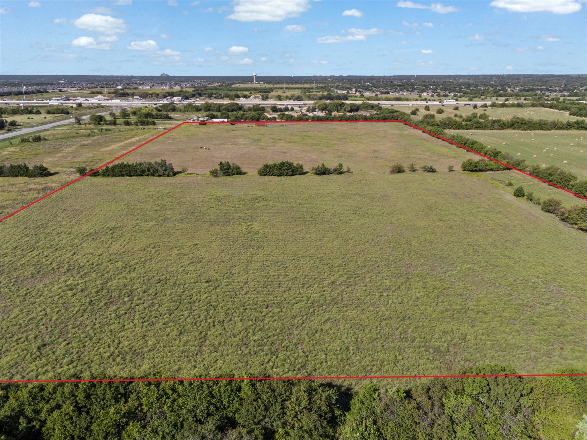 3250 Loop 9 Lancaster, TX 75146 - Photo 17 of 19 a view of an ocean and city