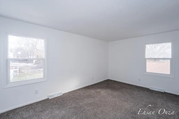 $2,500 | 1073 Sweet Street Northeast, Grand Rapids, MI 49505