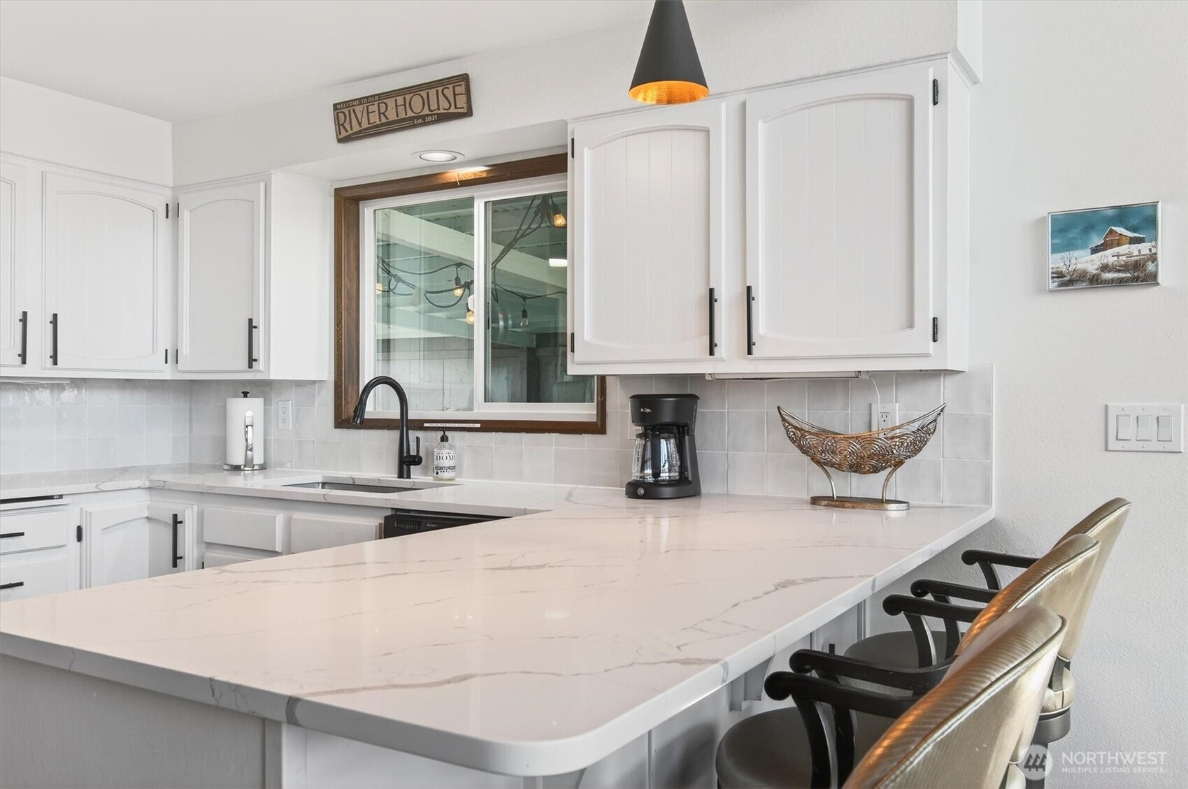 301 West Sunny Sands Road Cathlamet, WA 98612 - Photo 22 of 39