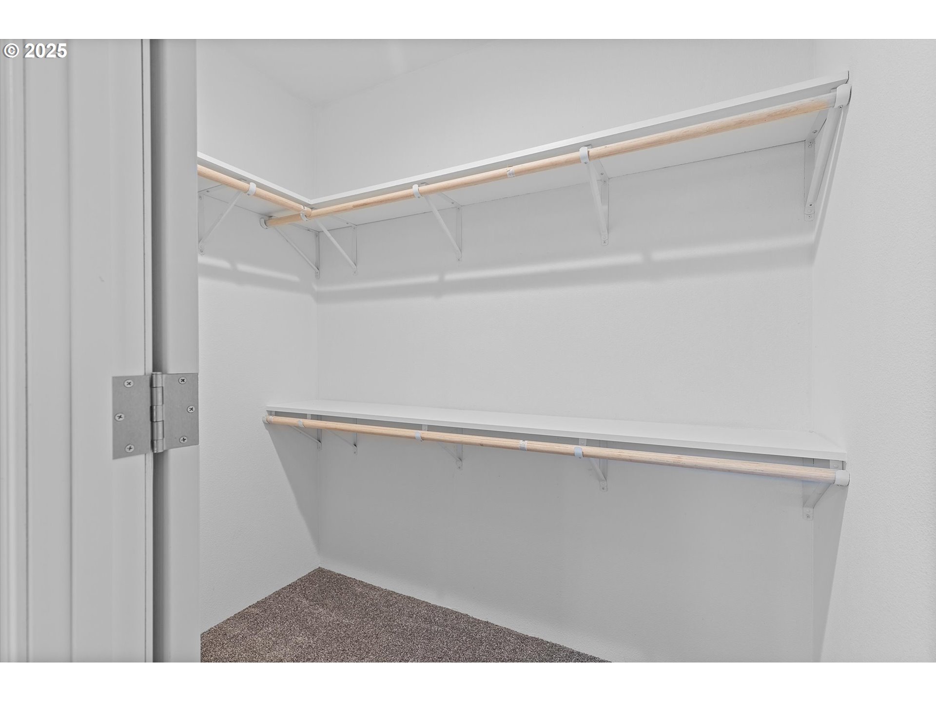 450 Southwest Juniper Road Estacada, OR 97023 - Photo 14 of 36 a view of an empty room