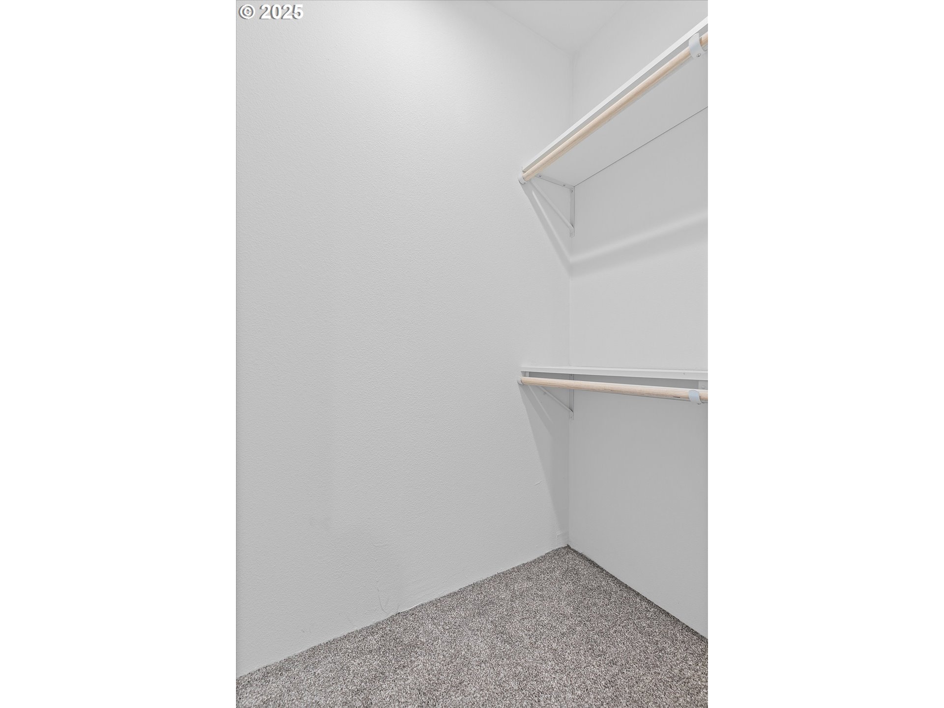 450 Southwest Juniper Road Estacada, OR 97023 - Photo 19 of 36 a view of a room with white wall