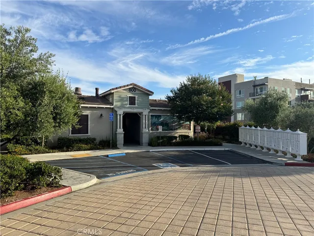 $3,250 | 2729 Sunrise Way, Pomona, CA 91767