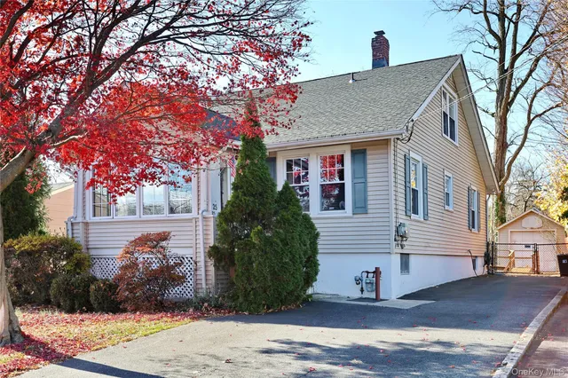 a front view of house with yard