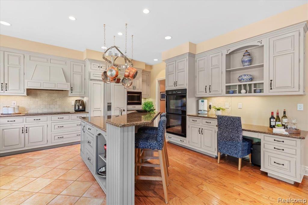 1490 Highpoint Drive Rochester, MI 48306 - Photo 28 of 69