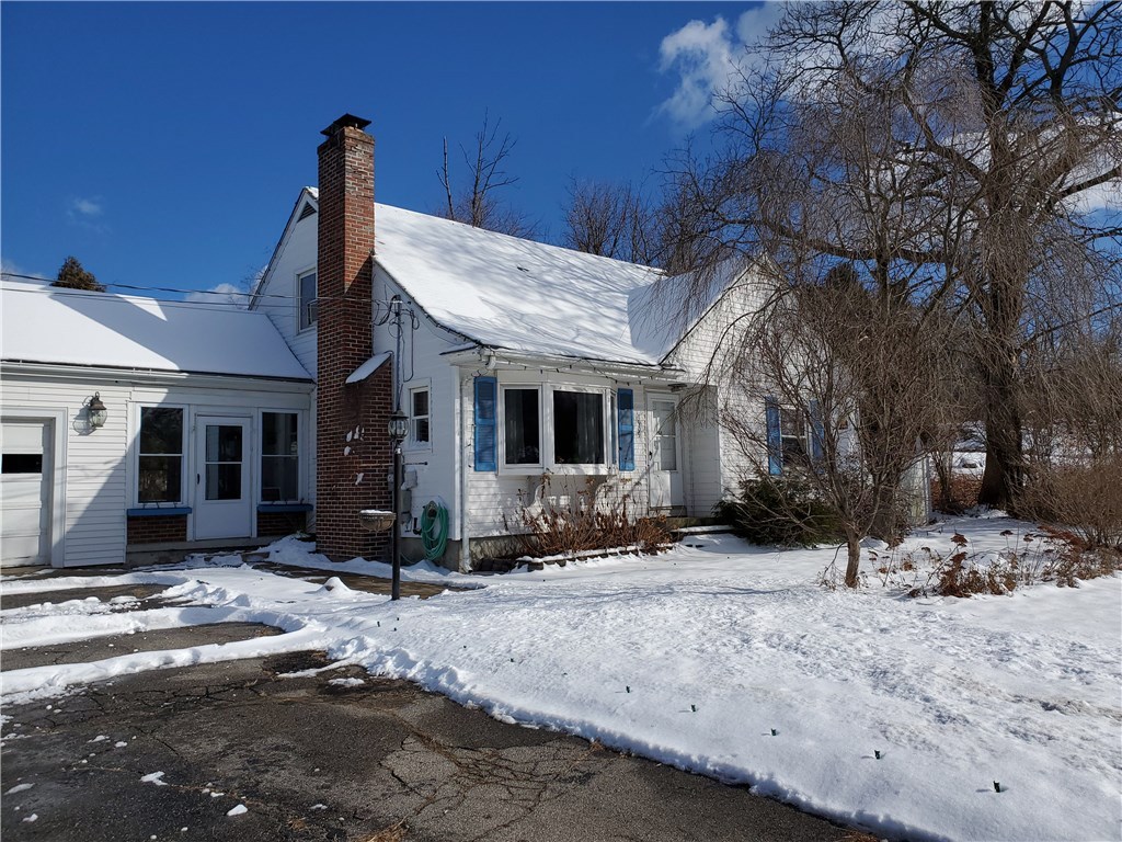 1909 Mendon Road Cumberland, RI 02864 - Photo 4 of 26