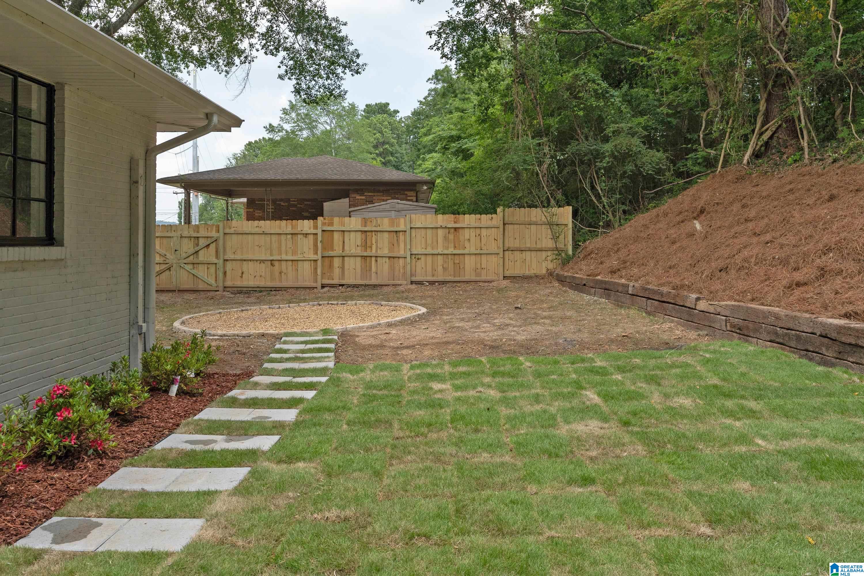 1533 Cresthill Road Birmingham, AL 35213 - Photo 21 of 22