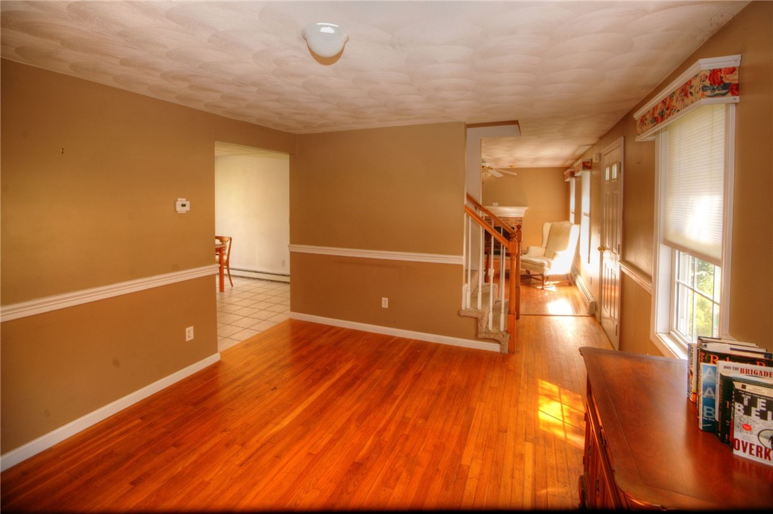 8 Healey Brook Drive Charlestown, RI 02813 - Photo 6 of 23 Dining room
