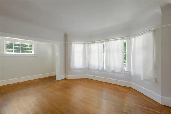 $3,050 | 422 Vernon Street, Oakland, CA 94610