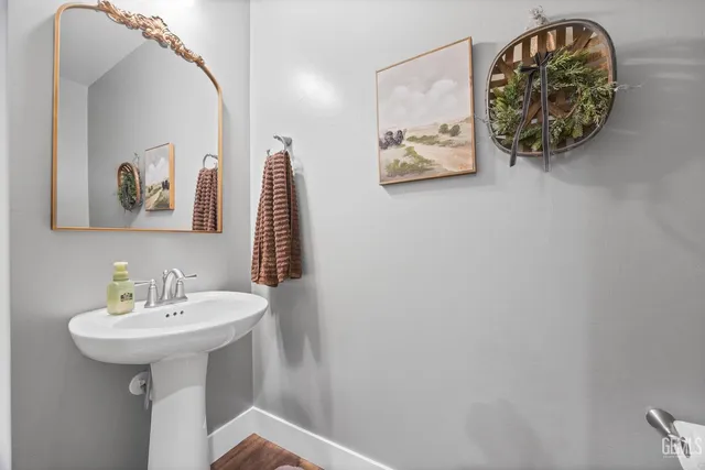 $779,000 | Undisclosed Address, Bakersfield, CA 93311