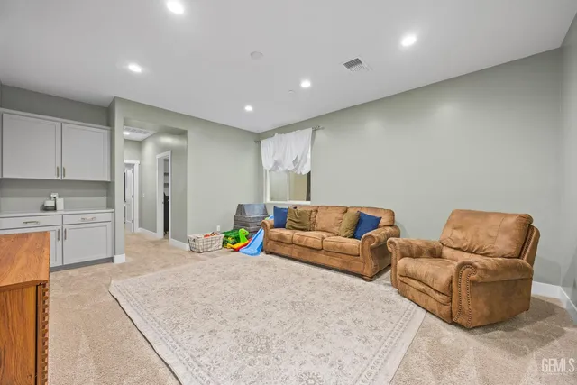 $779,000 | Undisclosed Address, Bakersfield, CA 93311