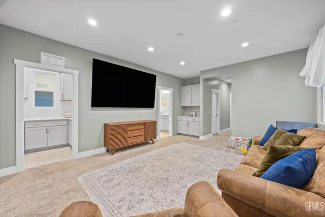 $779,000 | Undisclosed Address, Bakersfield, CA 93311