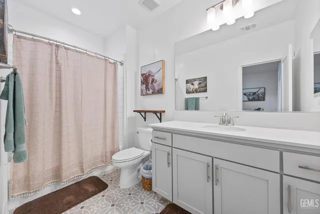 $779,000 | Undisclosed Address, Bakersfield, CA 93311