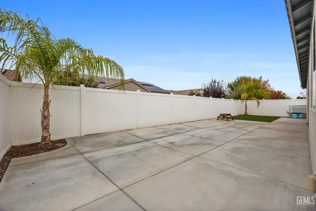 $779,000 | Undisclosed Address, Bakersfield, CA 93311