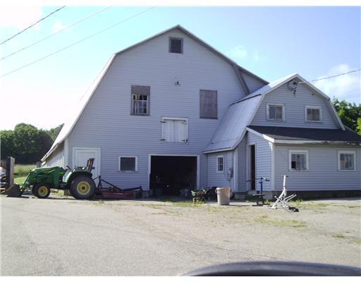 28 Smith Road Biddeford, ME 04005 - Photo 24 of 25 Gambrel barn
