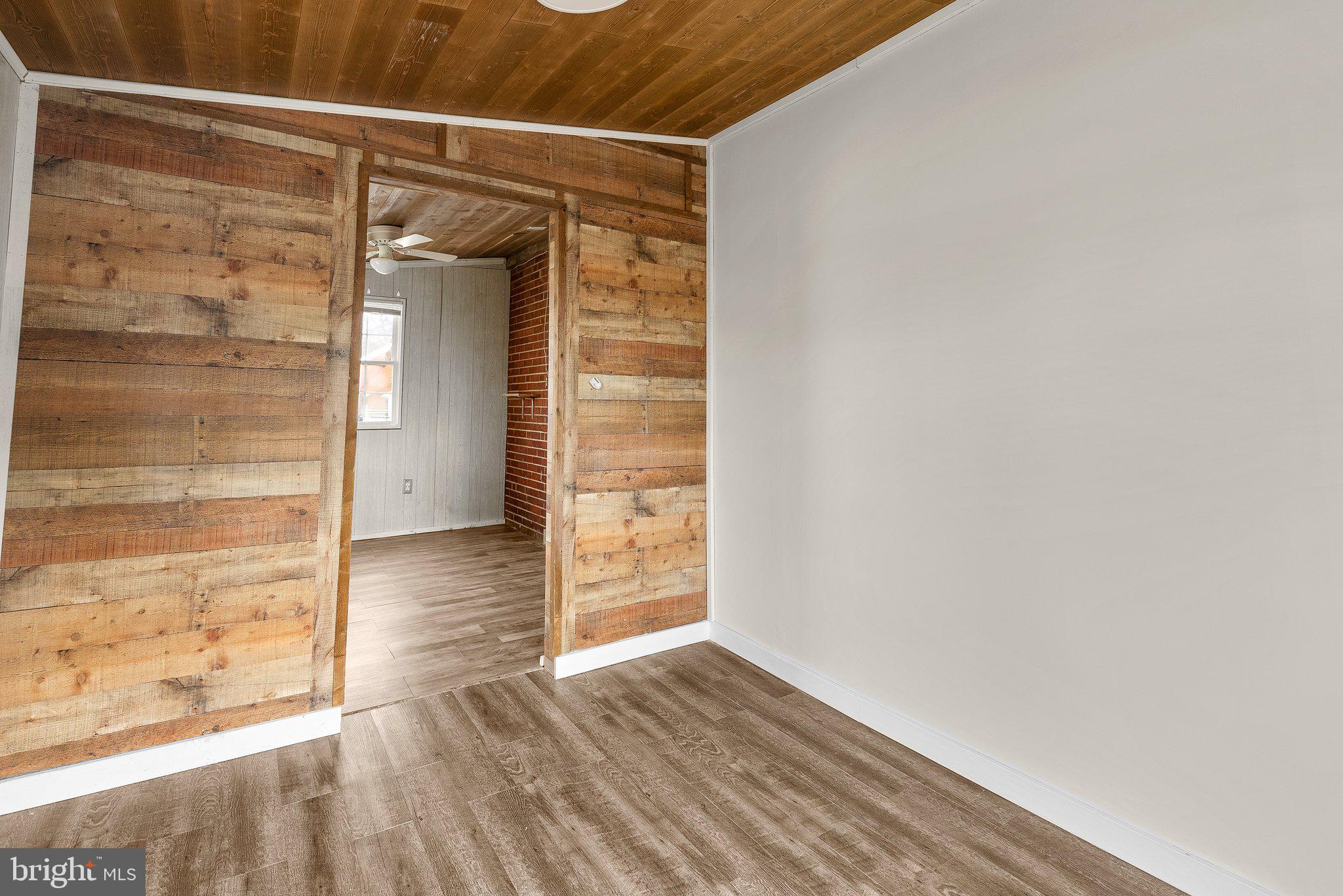 6711 Surratts Road Clinton, MD 20735 - Photo 18 of 30 Mud room
