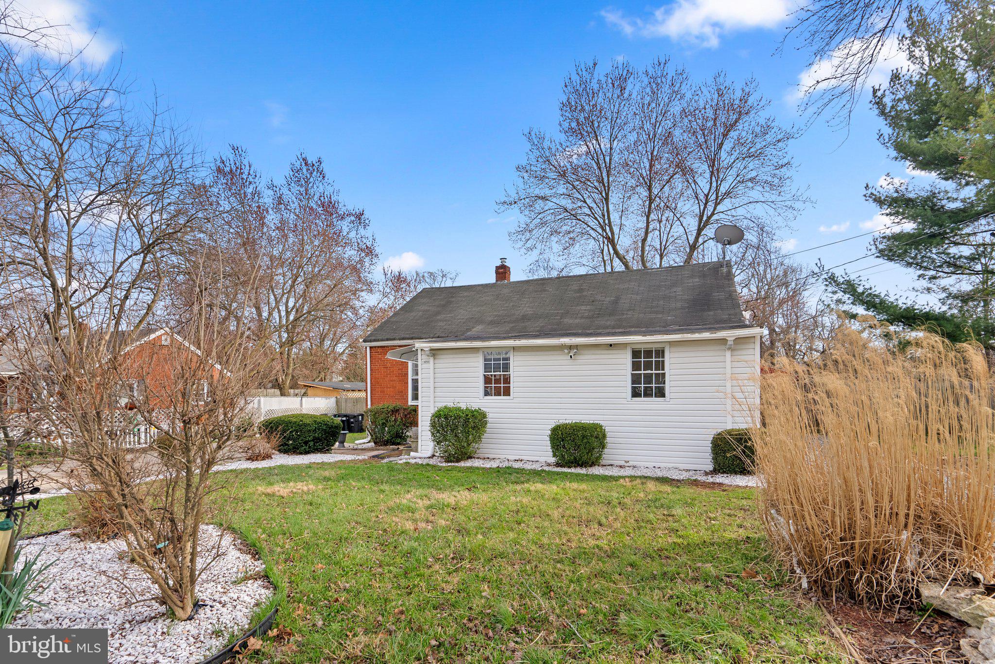 6711 Surratts Road Clinton, MD 20735 - Photo 2 of 30 Welcome home to 6711 Surratts Road