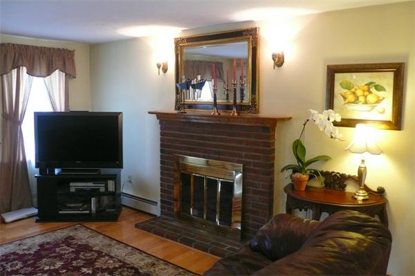 15 Pheasant Run Road Medway, MA 02053 - Photo 9 of 18 Gallery Image 9