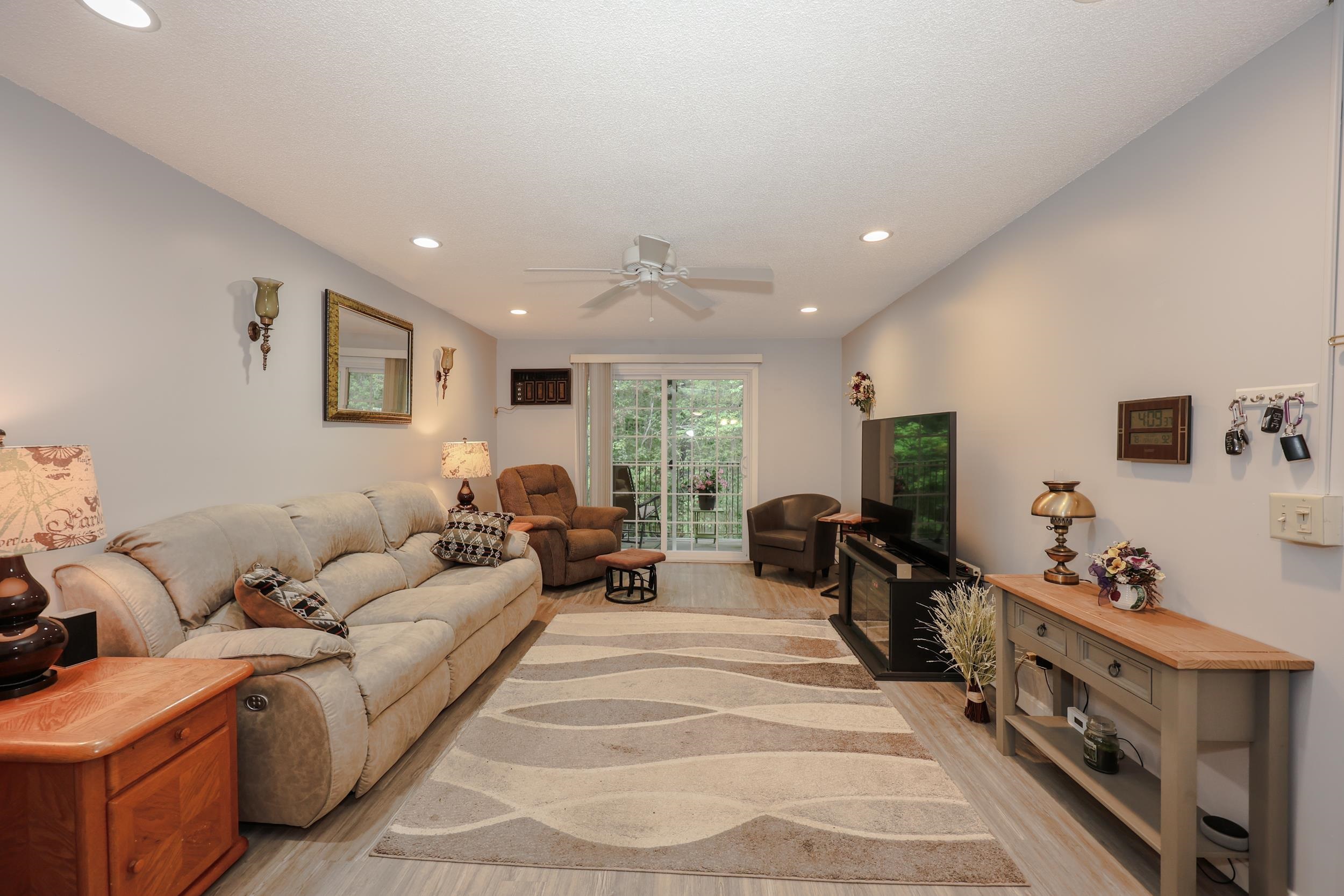 379 Huse Road, Unit 14 Manchester, NH 03103 - Photo 13 of 25
