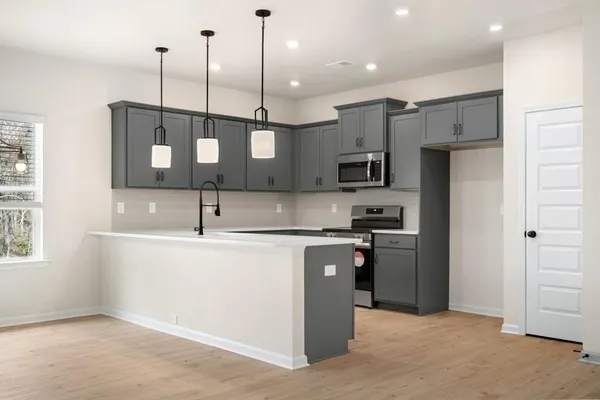 $289,900 | 421 Fair Oak Lane, Calhoun, GA 30701