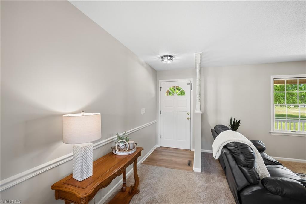 1540 Thomas Road Lexington, NC 27295 - Photo 4 of 42