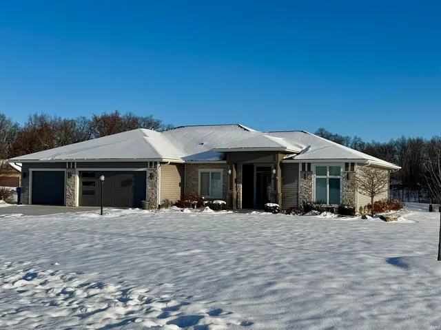 $500,000 | 11819 Distant Hills, Spencerville, IN 46788