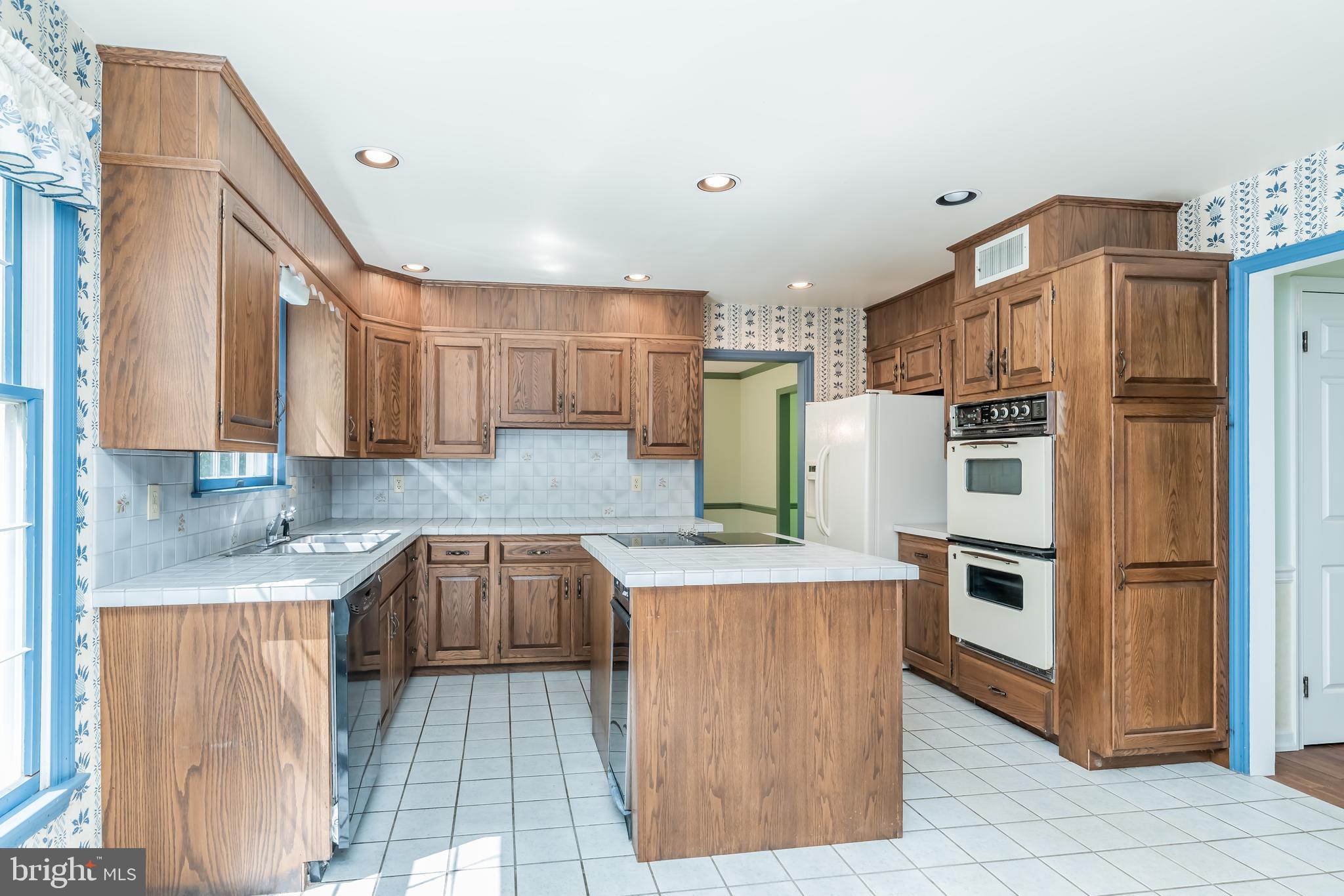 1309 Kuhn Road Boiling Springs, PA 17007 - Photo 13 of 38 Gallery Image 13