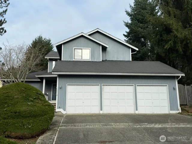 $3,750 | 14918 Southeast 64th Street, Bellevue, WA 98006