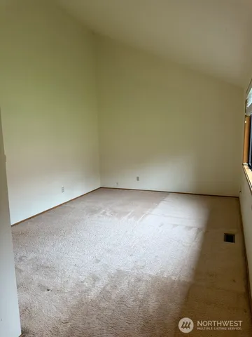 $3,750 | 14918 Southeast 64th Street, Bellevue, WA 98006