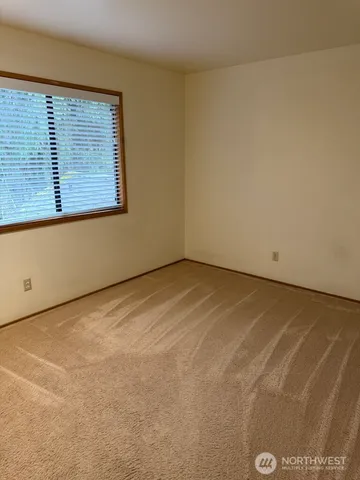 $3,750 | 14918 Southeast 64th Street, Bellevue, WA 98006