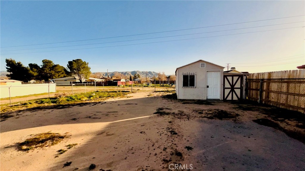 11911 Kiowa Road Apple Valley, CA 92308 - Photo 34 of 40 a view of a ocean view