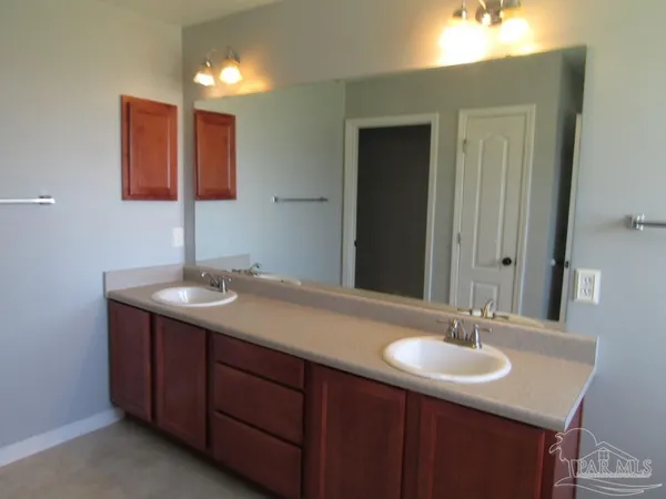 $2,195 | 2310 Tall Oak Drive, Cantonment, FL 32533