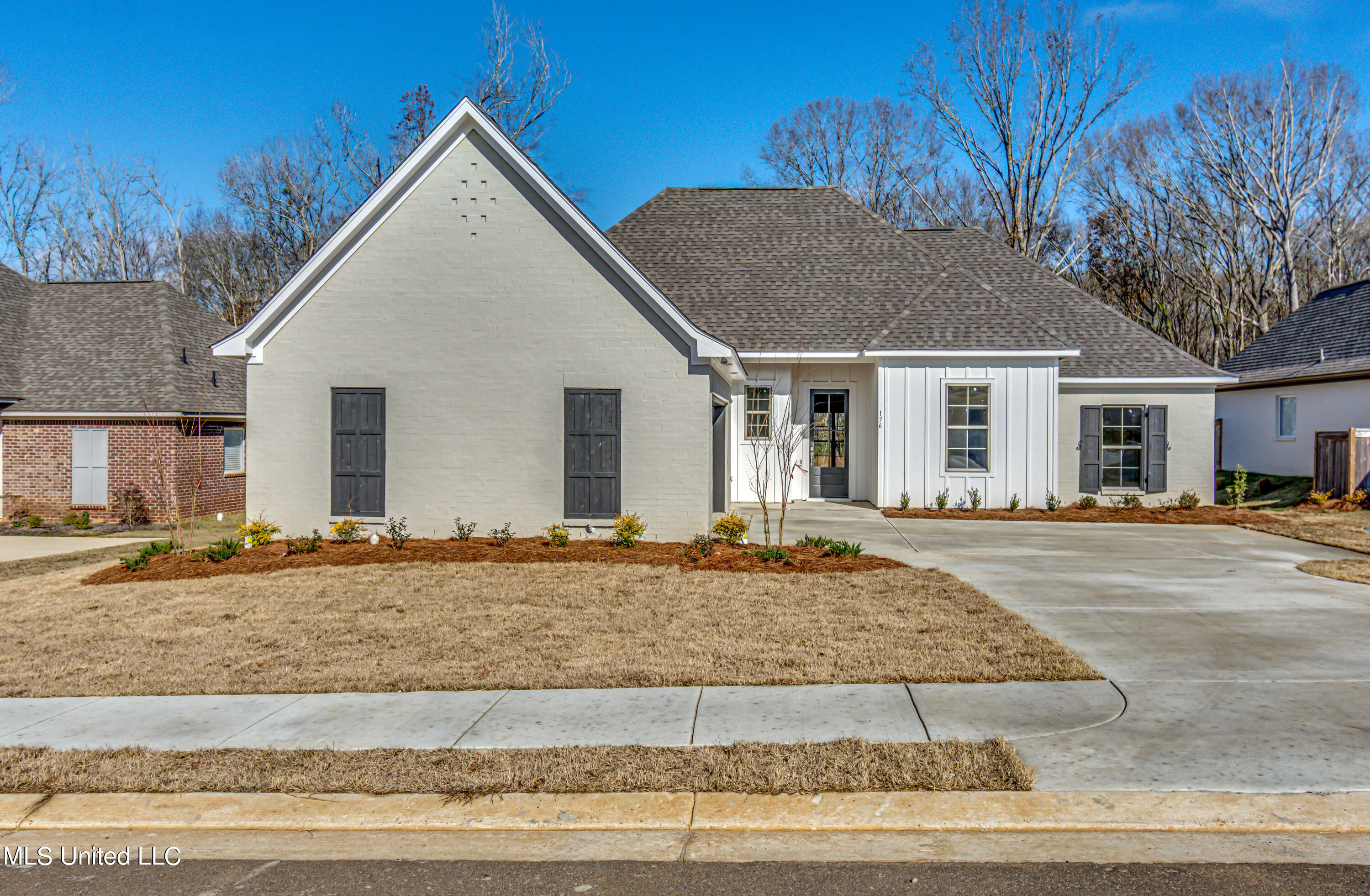 176 Shore View Drive Madison, MS 39110 - Photo 1 of 64 front