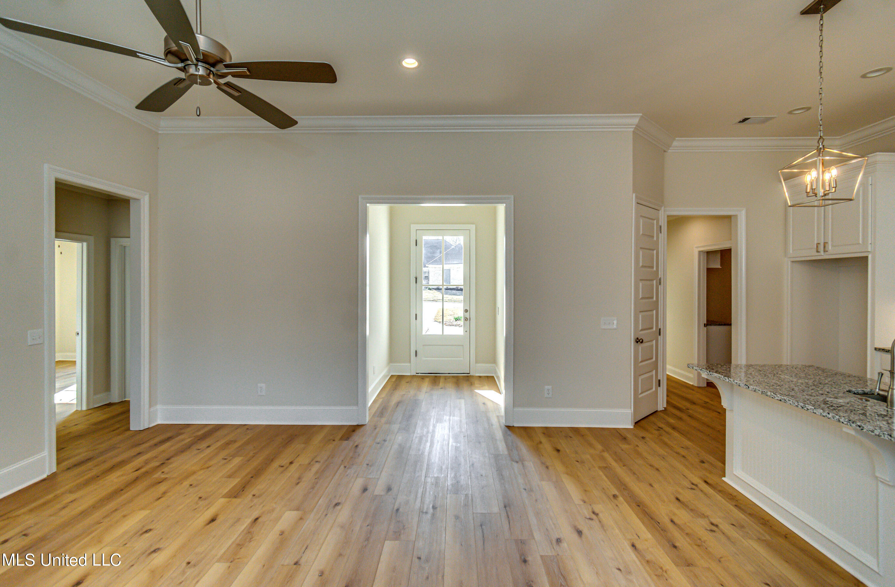 176 Shore View Drive Madison, MS 39110 - Photo 8 of 64 6D02602C-072F-4F88-9AA3-035A401BB611