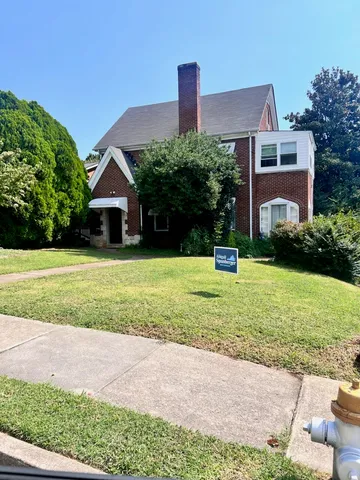 $550,850 | 1836 Wakefield Road Southwest, Roanoke, VA 24015