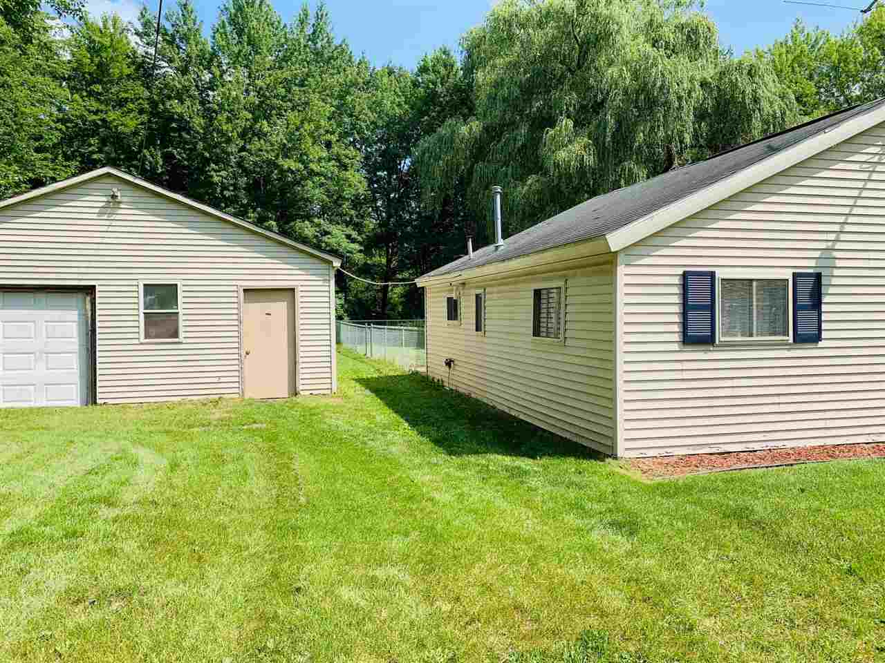 8867 East Remus Road Mount Pleasant, MI 48858 - Photo 4 of 29 1890653-3.JPG