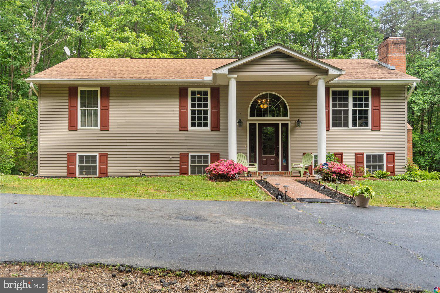 2745 Mt Olive Road Beaverdam, VA 23015 - Photo 2 of 33
