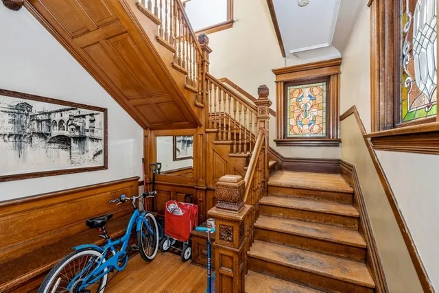 a view of an entryway