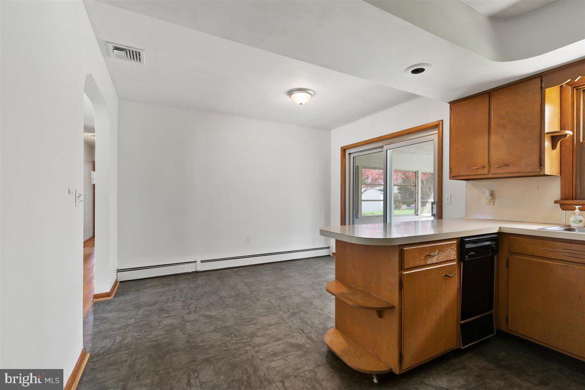 326 Gochnauer Avenue Lititz, PA 17543 - Photo 17 of 30