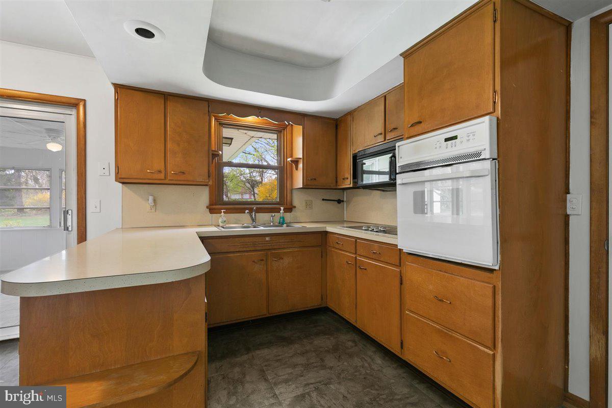 326 Gochnauer Avenue Lititz, PA 17543 - Photo 18 of 30