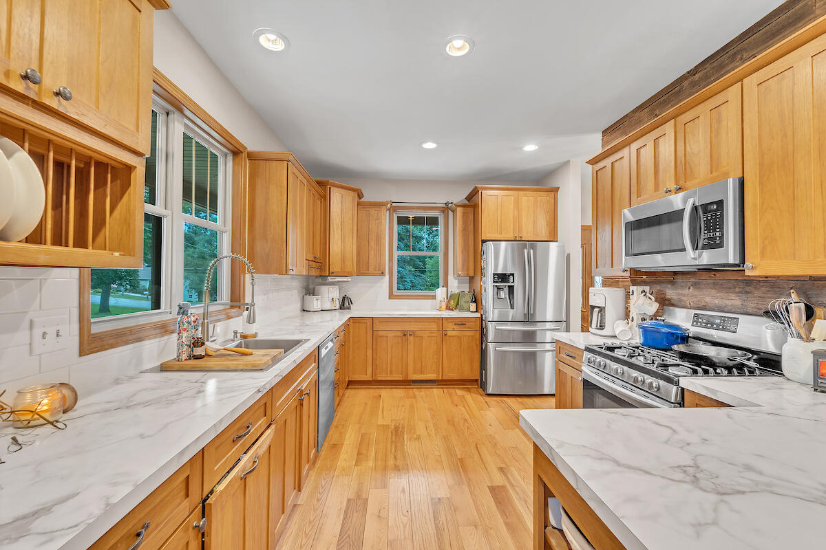 22727 126th Street Salem Lakes, WI 53104 - Photo 6 of 48 Kitchen